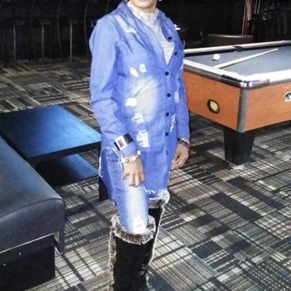 Meet your Posher, Lisa - Picture 2 of 5